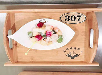 ϲ��ĸӤ����Ӫ������