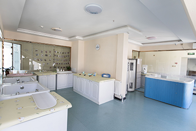 ϲ��ĸӤ�����������ڻ���