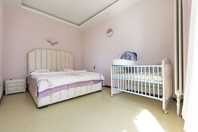 ϲ��ĸӤ������ɫ�����ӷ�